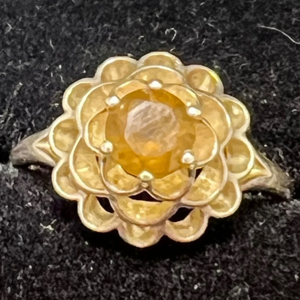Vtg Avon Yellow‎ Citrine Scalloped Floral Cocktail Ring Sterling Silver Sz 6